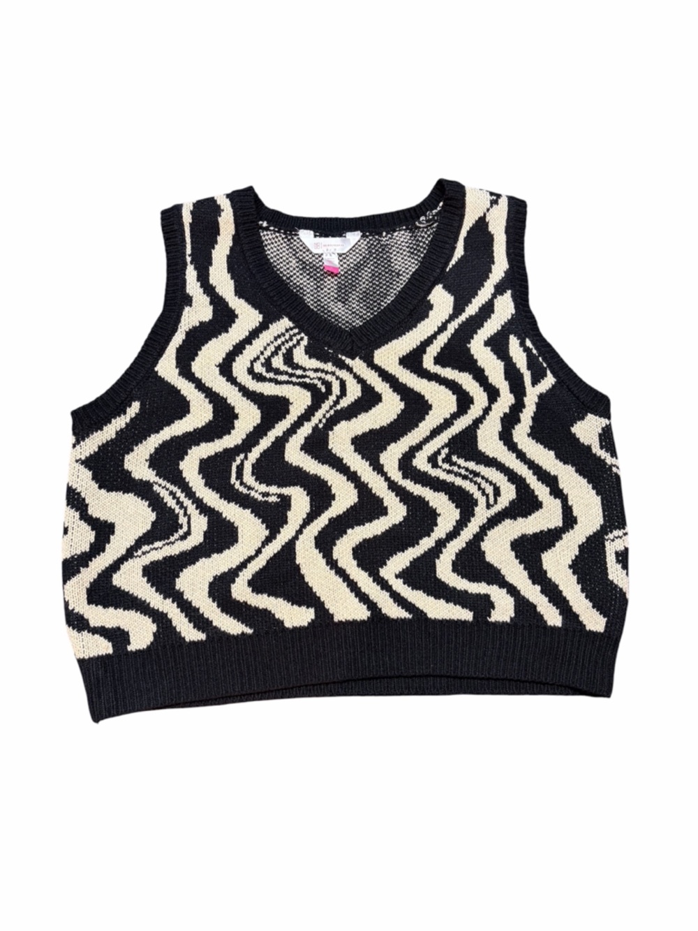 No Boundaries Black & Cream Zigzag Knit Top